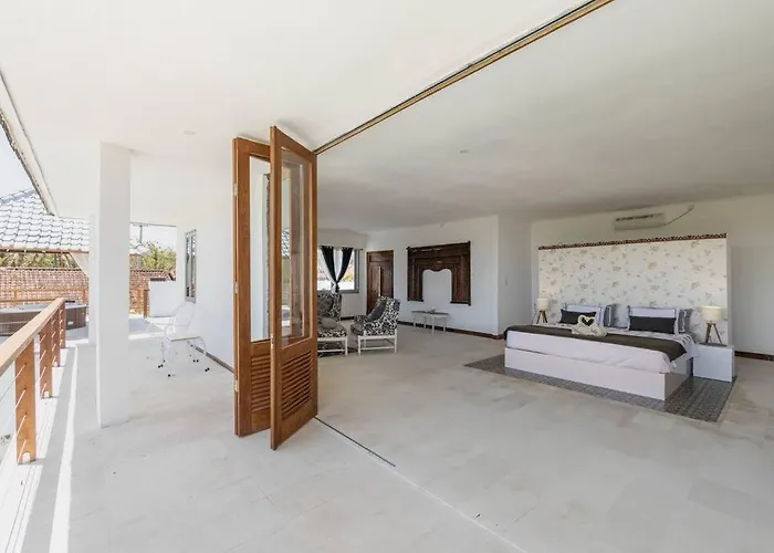 Orchid 18m Pool, Sea View Villa