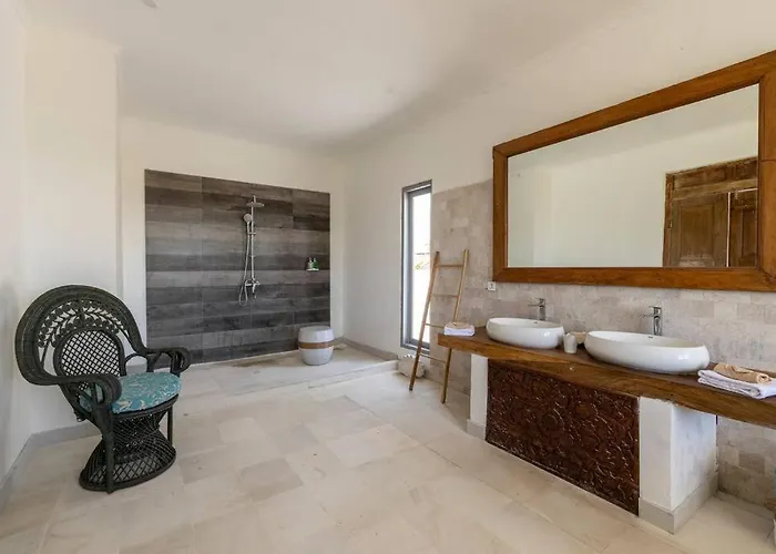 Orchid 18m Pool, Sea View Villa Nusa Lembongan