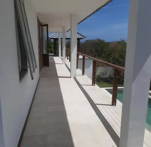 Villa Orchid 18m Pool, Sea View Nusa Lembongan
